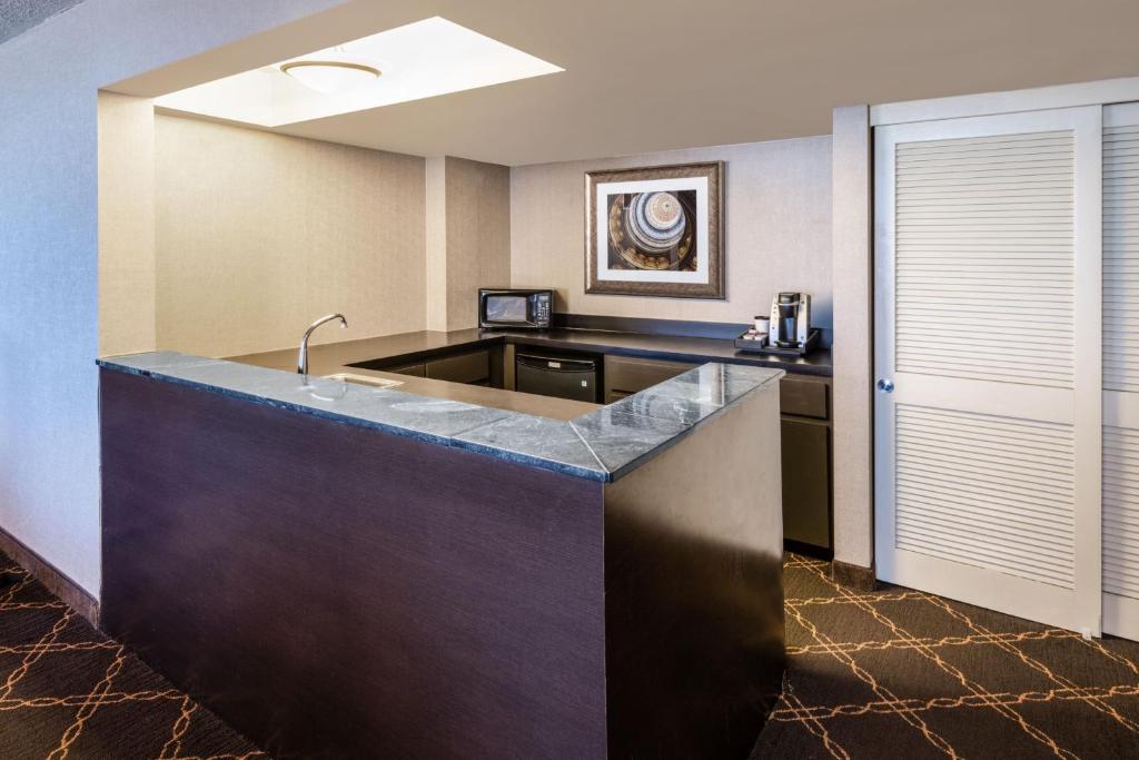 Austin Southpark Hotel, photo 3