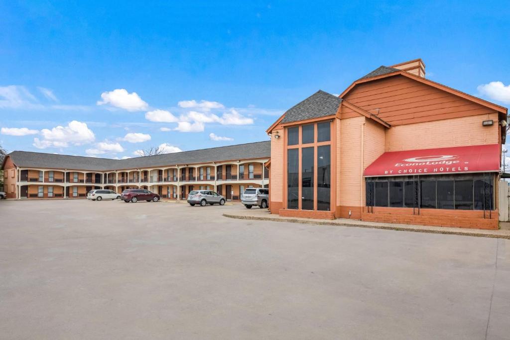 Econo Lodge Austin North near The Domain, photo 1