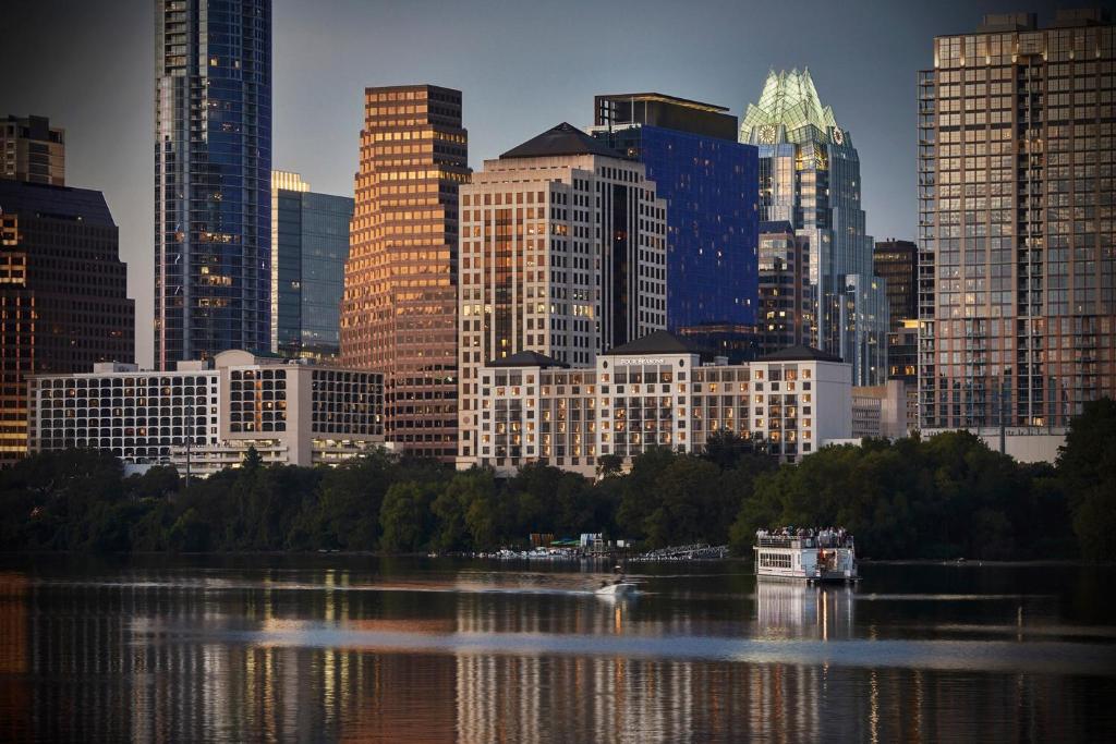 Four Seasons Hotel Austin, photo 1