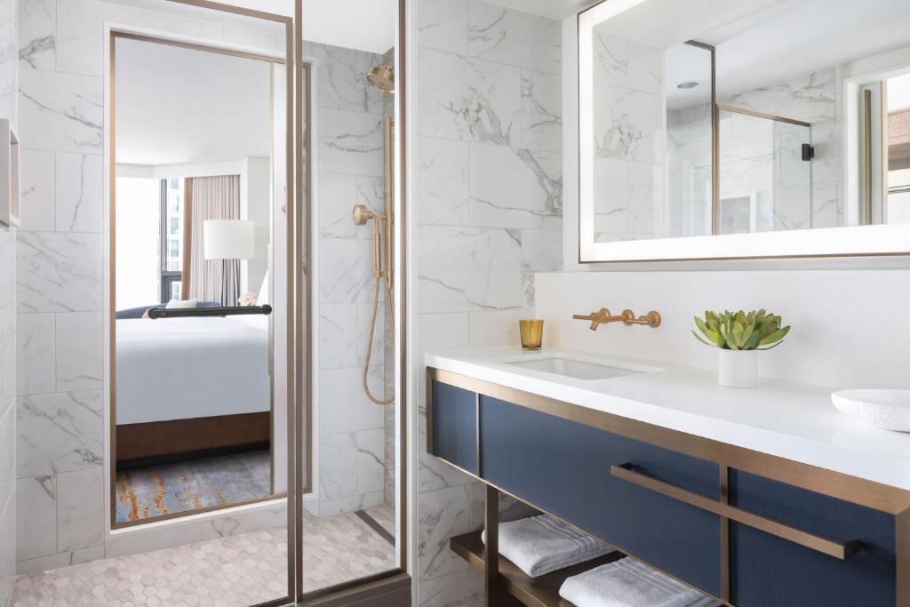 Four Seasons Hotel Houston, photo 3