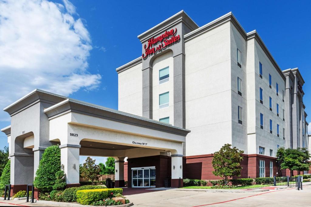 Hampton Inn and Suites Houston Heights I-10, photo 1