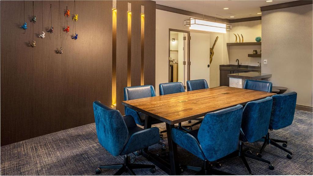 Hilton Austin Airport, photo 4