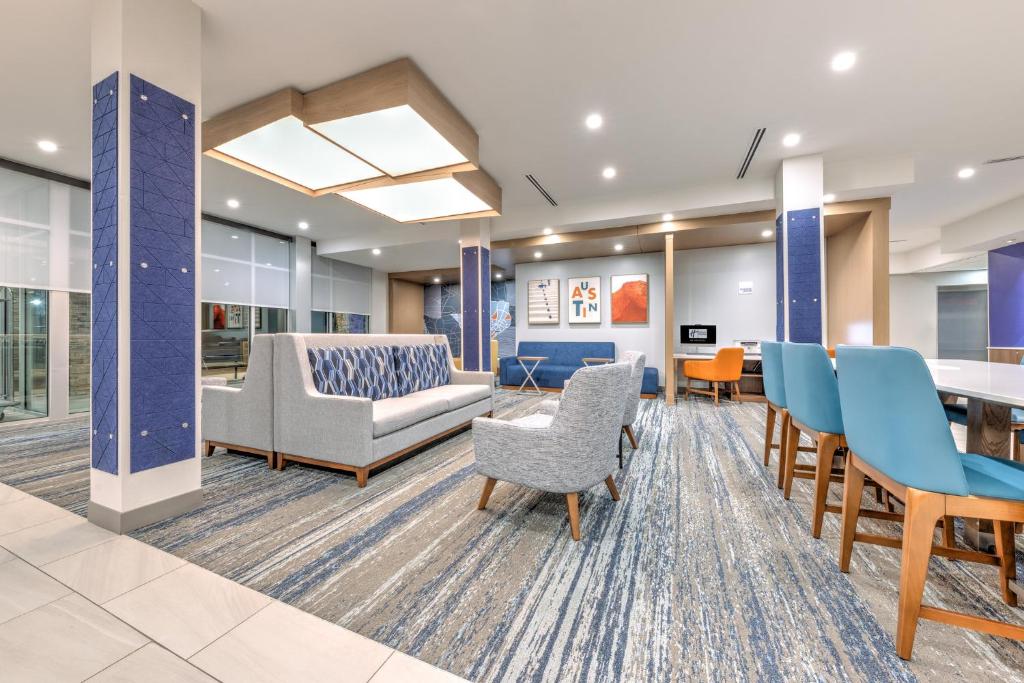Holiday Inn Express & Suites Austin Airport East by IHG, photo 3