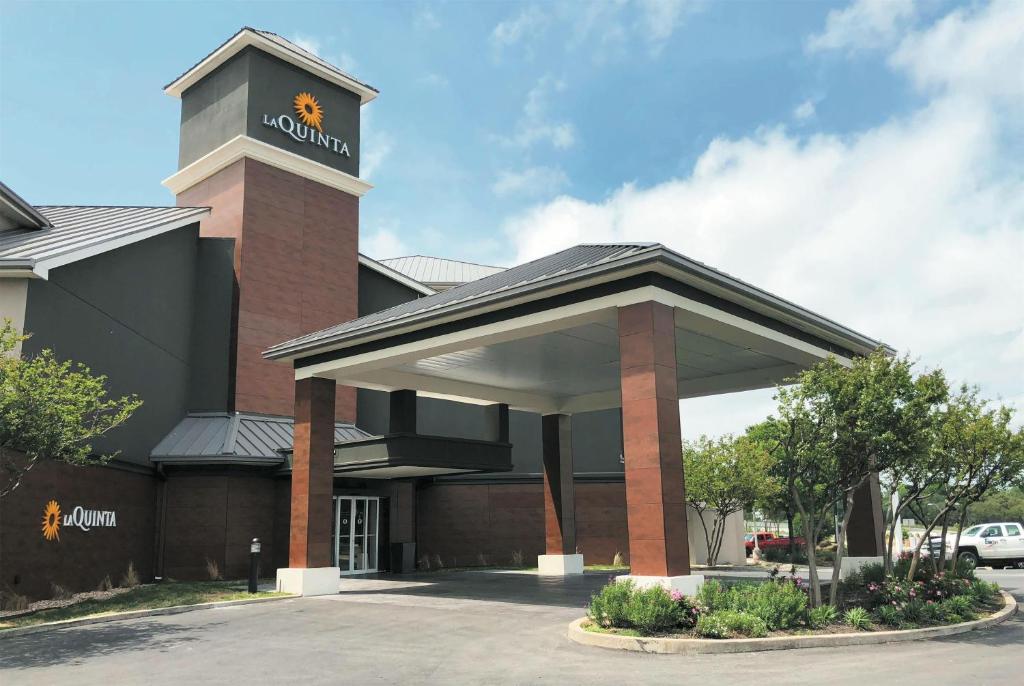 La Quinta by Wyndham Austin Airport, photo 1