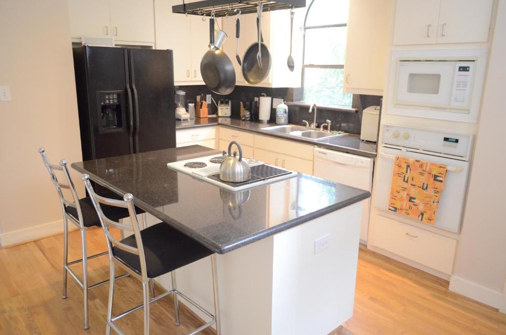 Modern B & B, photo 4