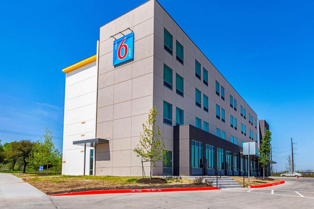 Motel 6 Austin Airport, photo 1