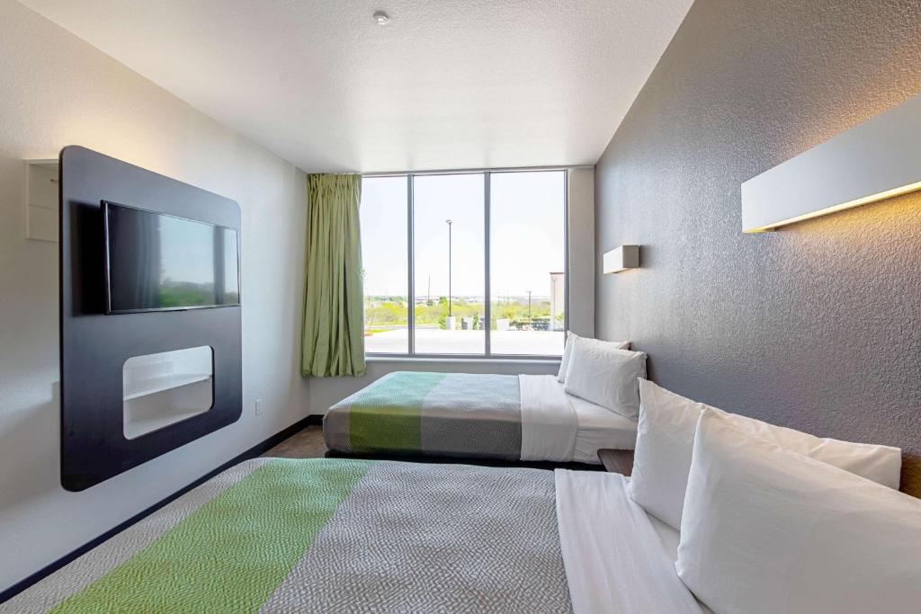 Motel 6 Austin Airport, photo 2