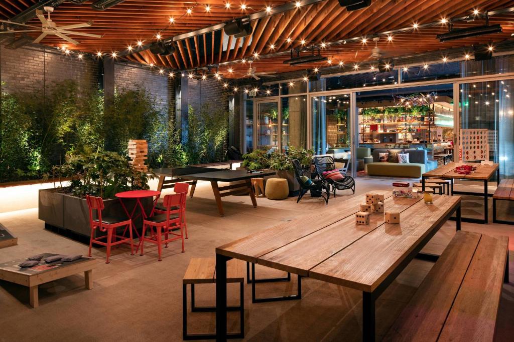 Moxy Austin - University, photo 1