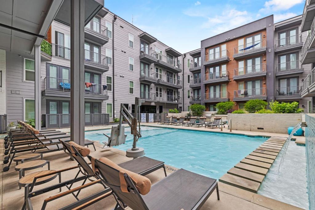 Placemakr Austin Downtown, Apartments by Hilton, photo 1