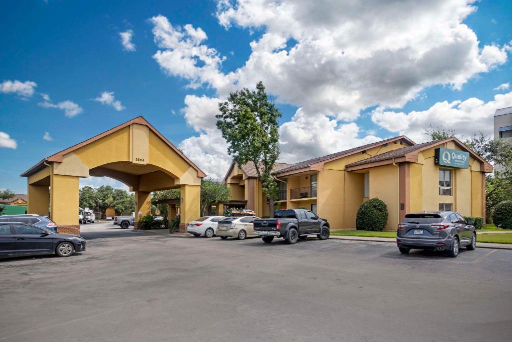Quality Inn & Suites NRG Park - Medical Center, photo 1