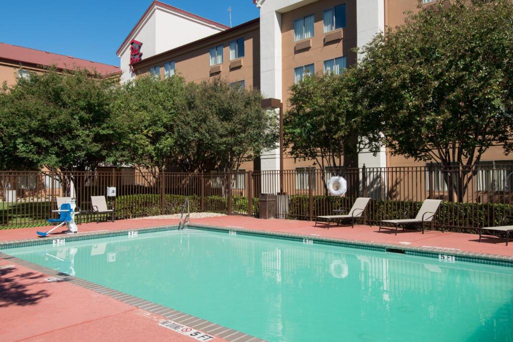 Red Roof Inn PLUS Austin South - Airport, photo 1