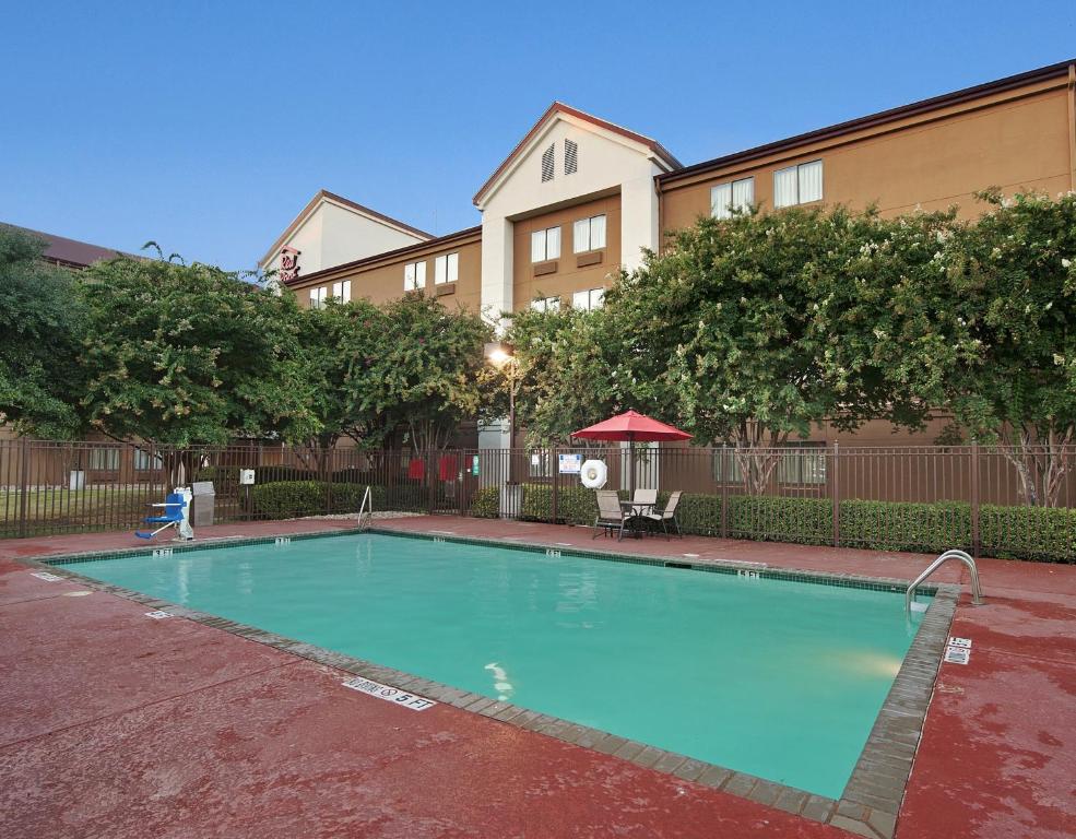 Red Roof Inn PLUS Austin South - Airport, photo 4