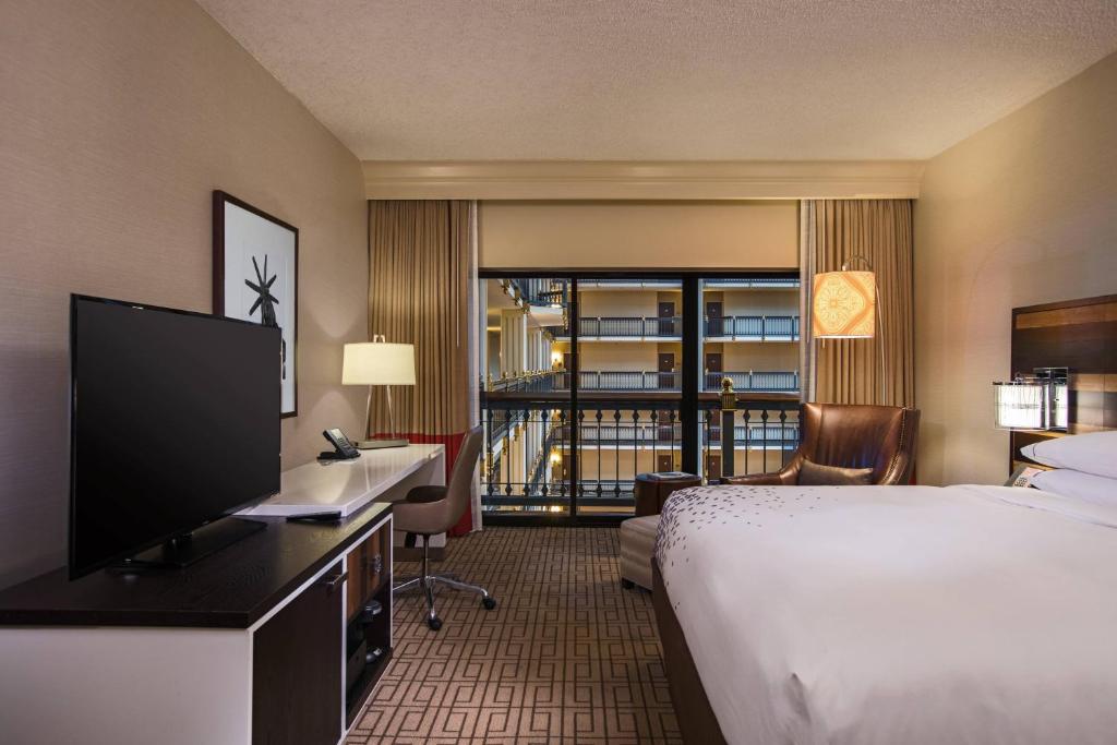 Renaissance Austin Arboretum Domain Hotel, photo 2