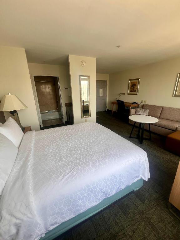 Staybridge Suites Austin Airport by IHG, photo 4