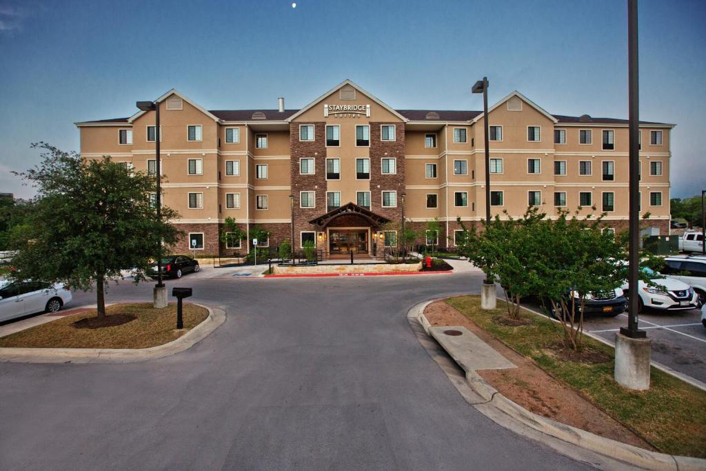 Staybridge Suites Austin South Interstate Hwy 35 by IHG, photo 1
