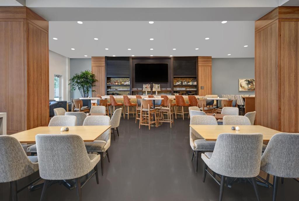 Staybridge Suites - Houston - Galleria Area by IHG, photo 2