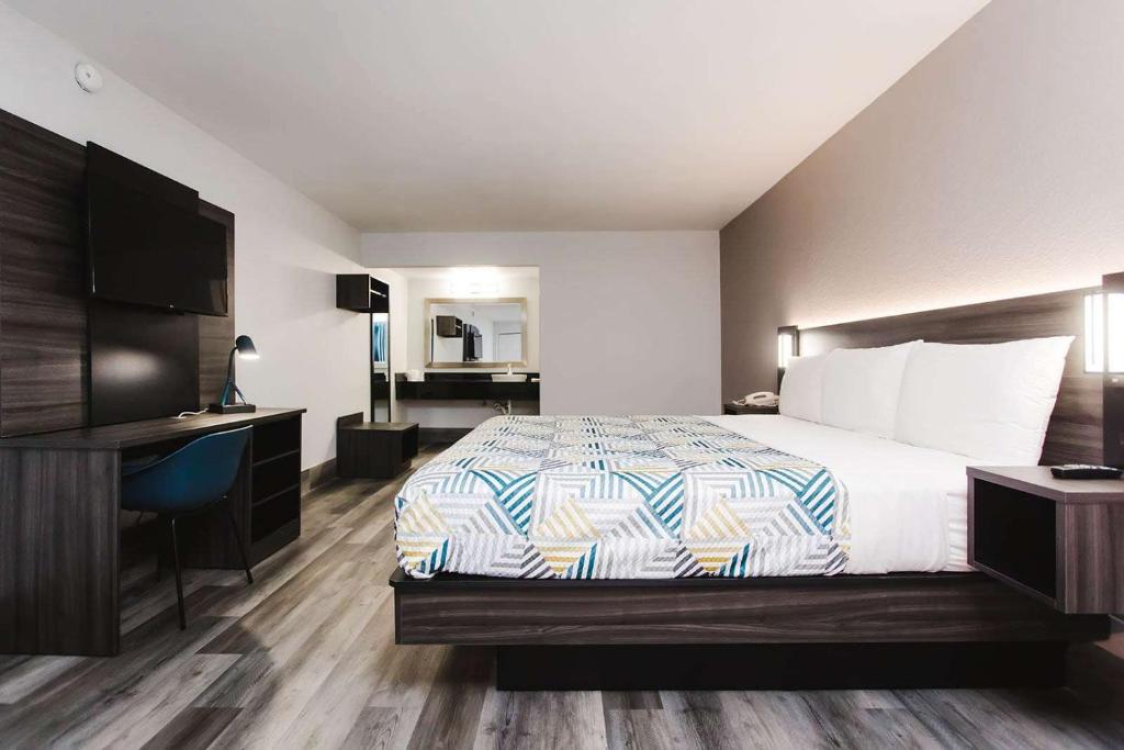 Studio 6 Houston TX Medical Center NRG Stadium, photo 2