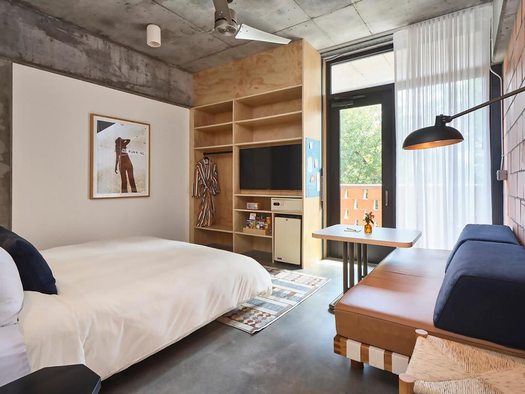 The Carpenter Hotel, photo 2