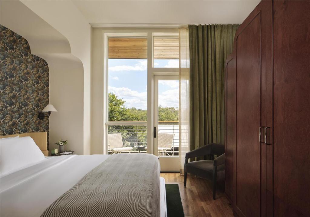 The Inn at Green Pastures, photo 2