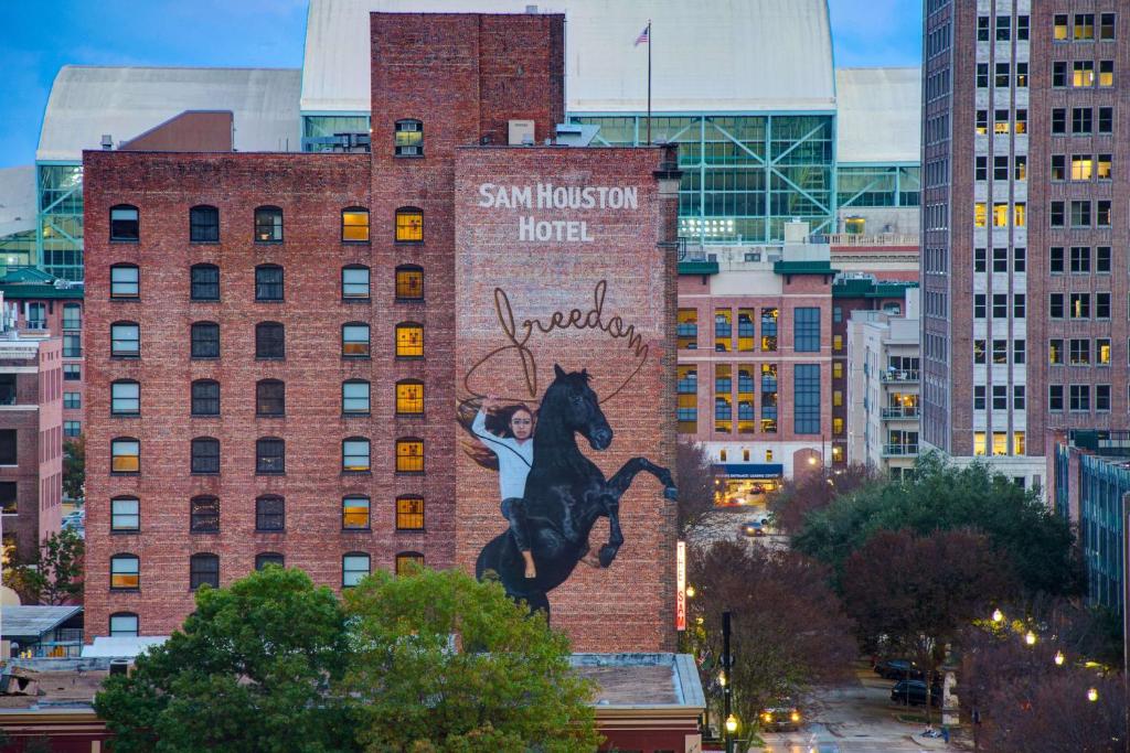 The Sam Houston, Tapestry Collection by Hilton, photo 1