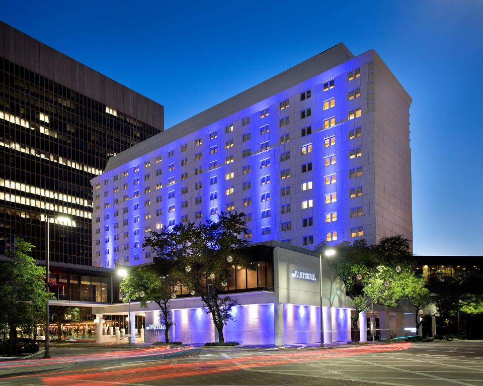 The Whitehall Houston, photo 1