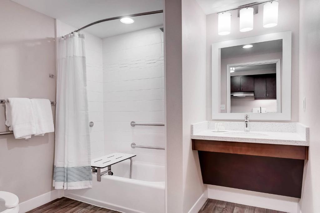 TownePlace Suites by Marriott Austin Parmer/Tech Ridge, photo 3