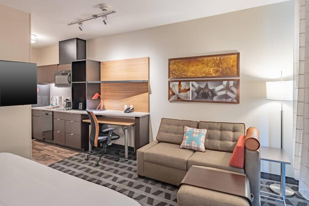 TownePlace Suites by Marriott Austin South, photo 1