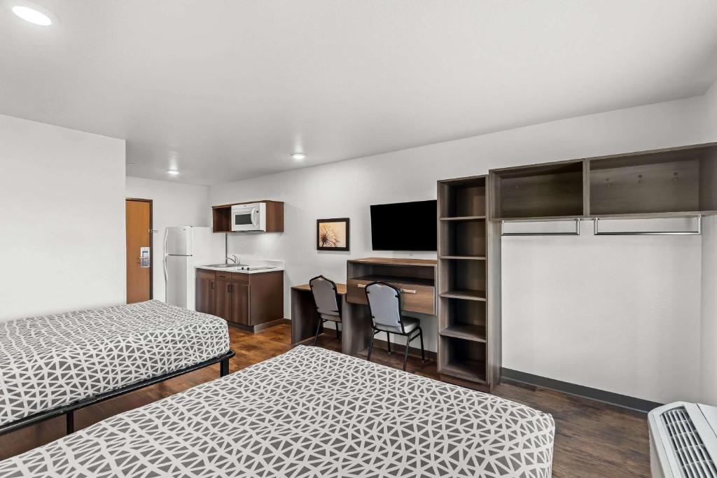 WoodSpring Suites Austin North I-35, photo 2